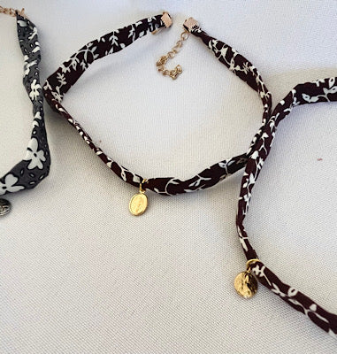 COLLAR CHOKER ESCAPULARIO