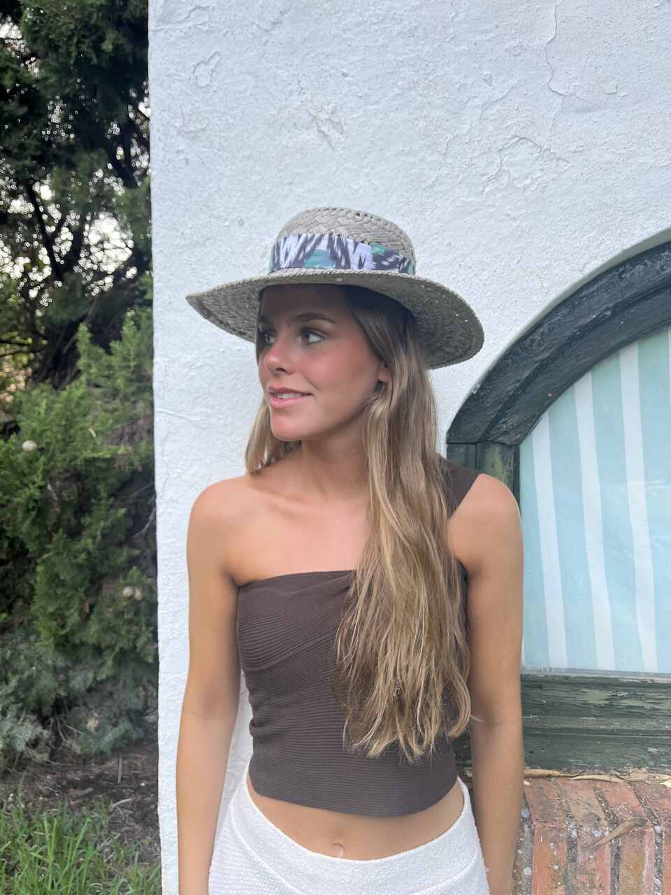 SOMBRERO GRIS NOVE