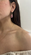 Cargar imagen en el visor de la galería, PENDIENTES GOTA PIEDRA
