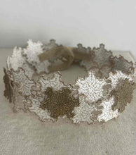 Cargar imagen en el visor de la galería, CHOKER BORDADOS
