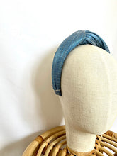 Cargar imagen en el visor de la galería, DIADEMA HELEN AZUL
