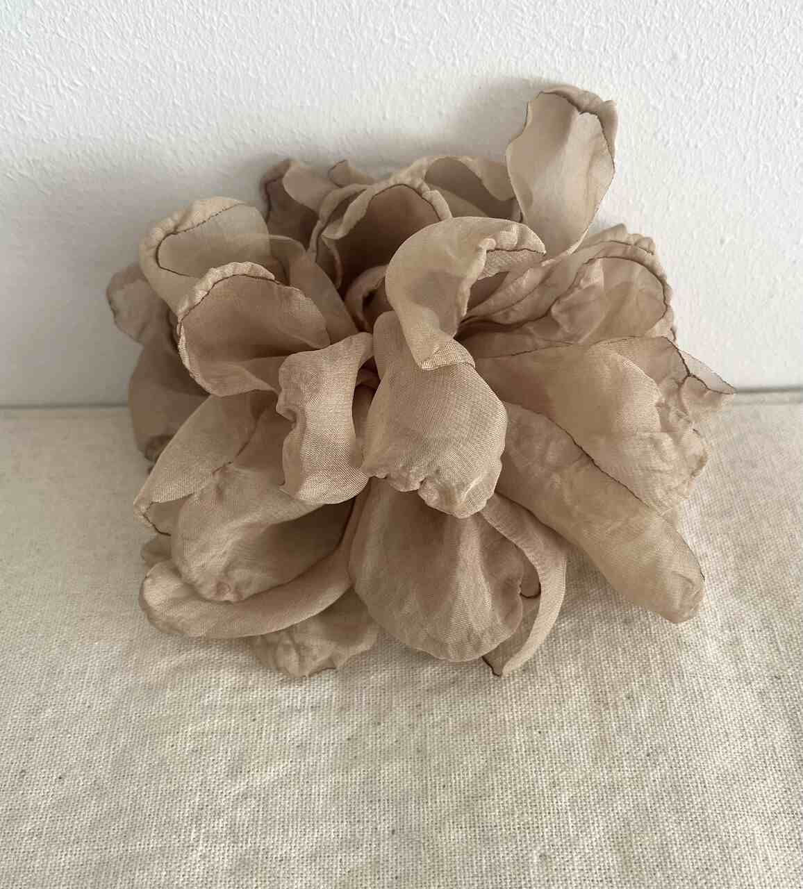 FLOR GASA TAUPE