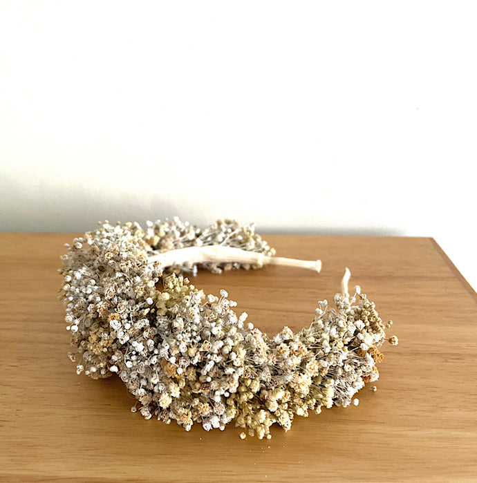 DIADEMA PANICULATA NATURAL Y BLANCA