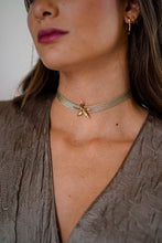 Cargar imagen en el visor de la galería, CHOKER JAZMIN

