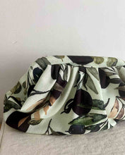 Cargar imagen en el visor de la galería, CARTERA VERDE  OLIVO
