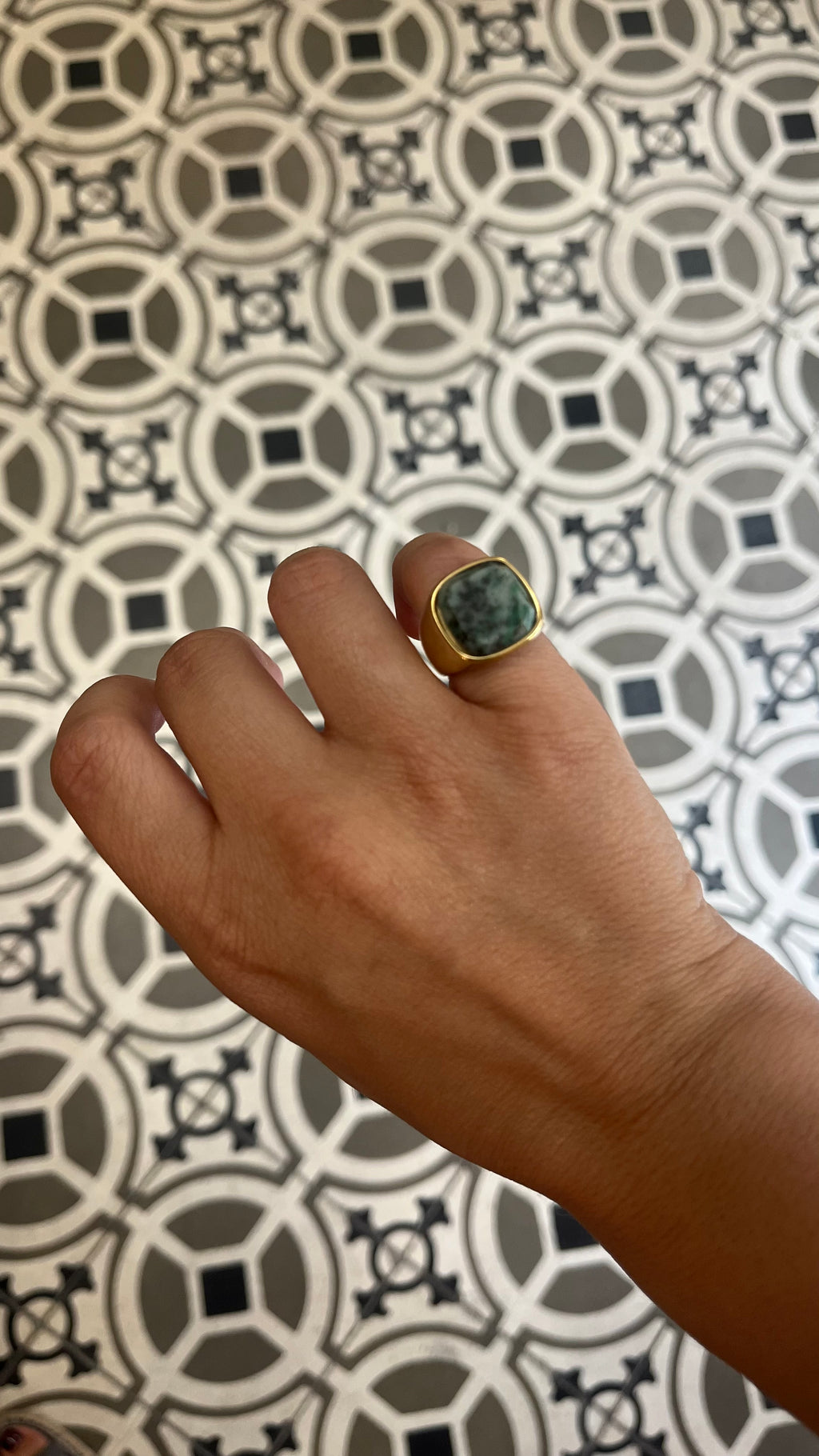 ANILLO IOLE PIEDRA NATURAL MAX