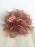 BROCHE FLOR PLUMAS BOA