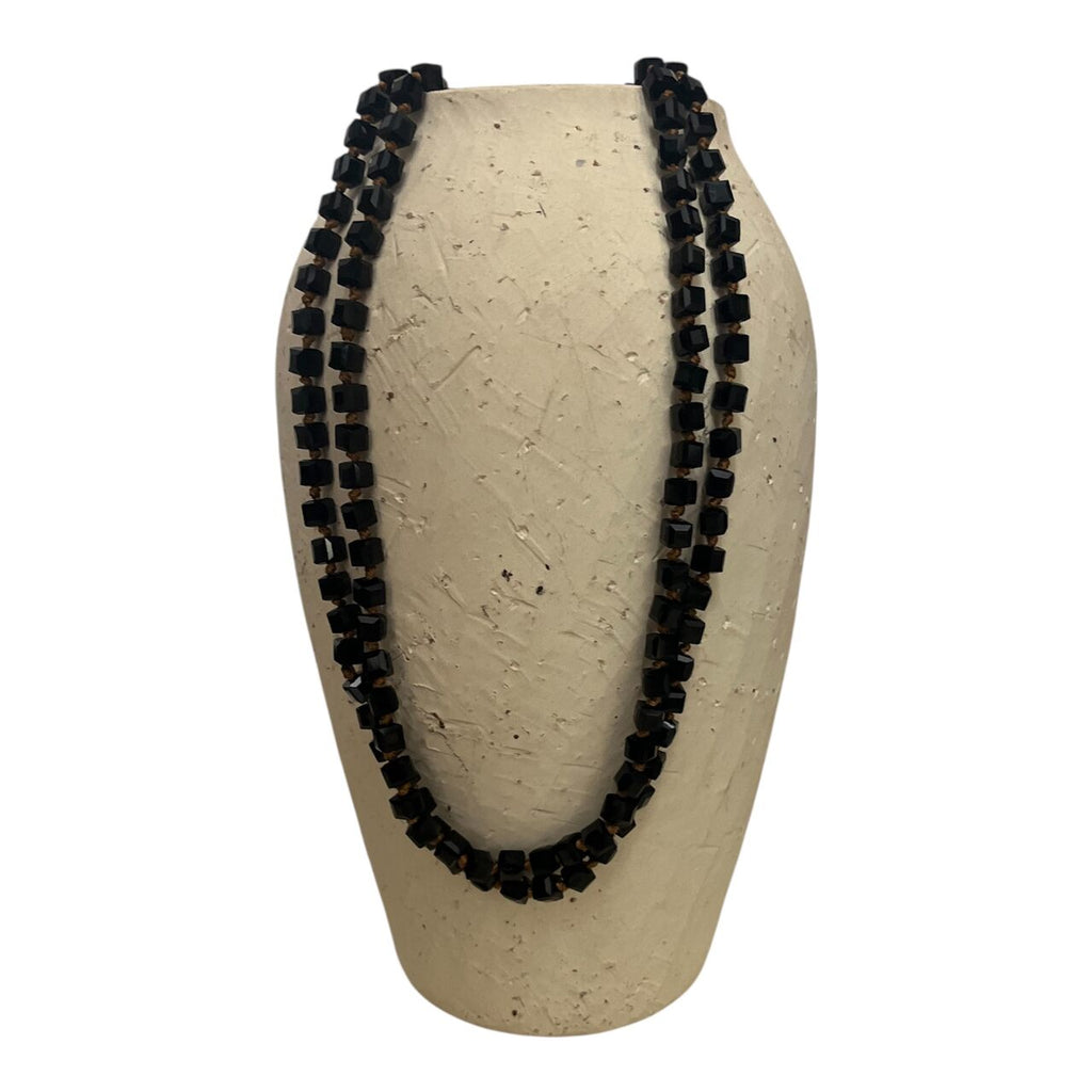 COLLAR LARGO PIEDRAS CUADRADAS