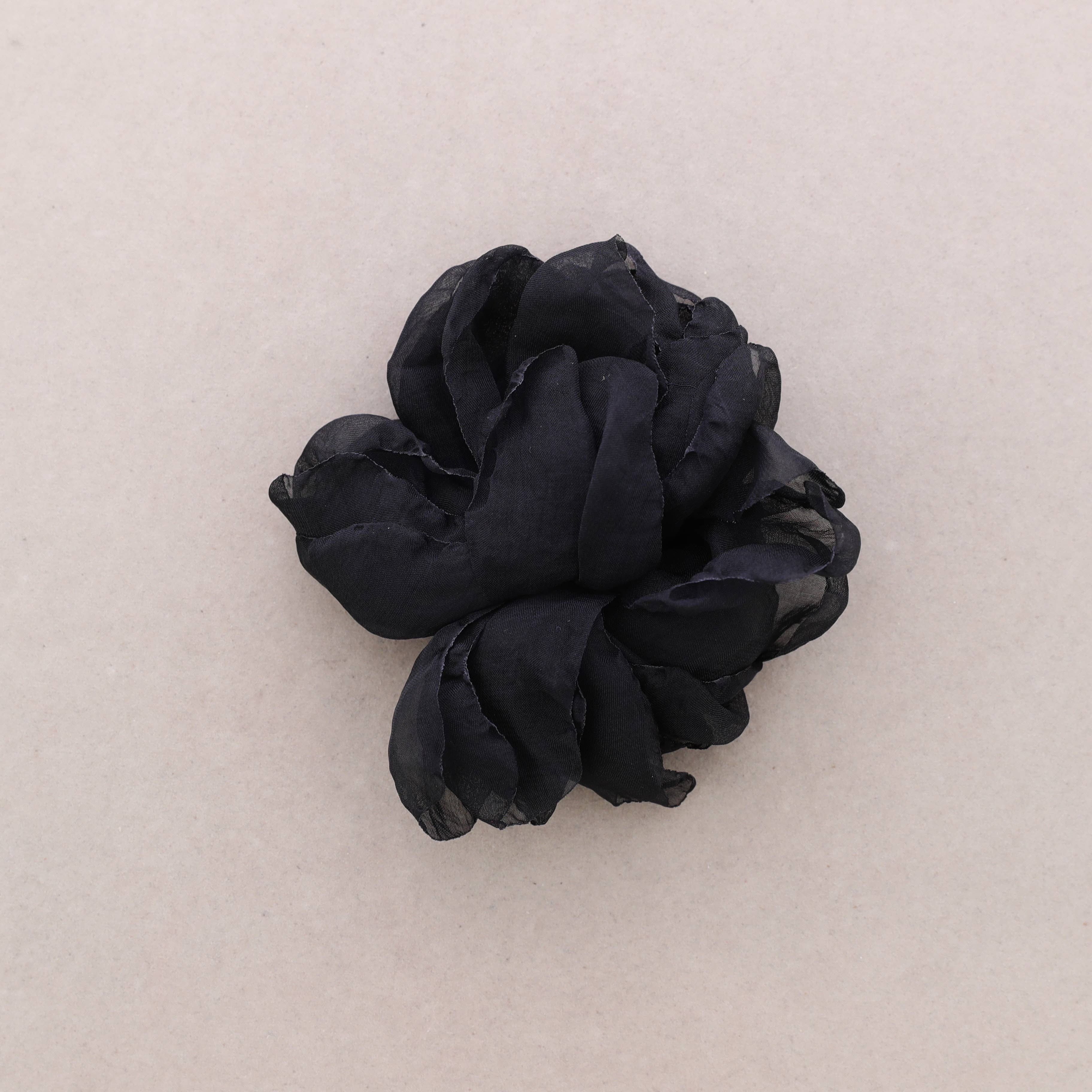 BROCHE FLOR SEDA PETALE