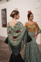 Cargar imagen en el visor de la galería, MANTON CARLA VERDE VIEJO
