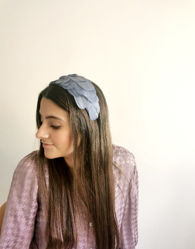 DIADEMA DE PLUMAS PATO