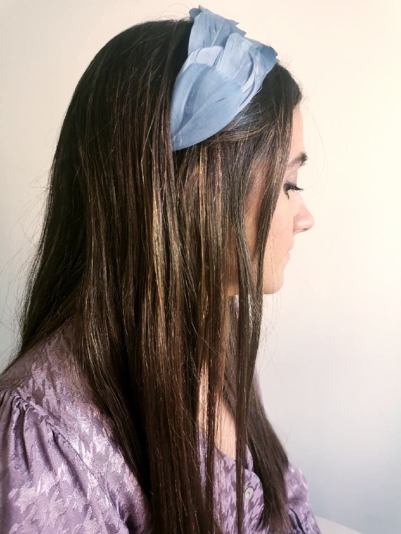 DIADEMA DE PLUMAS PATO