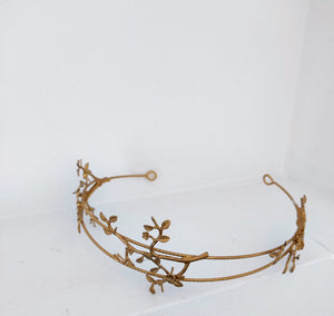 TIARA TOCADO FLOR DE ALMENDRO