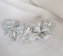 Cargar imagen en el visor de la galería, TOCADO HORTENSIAS
