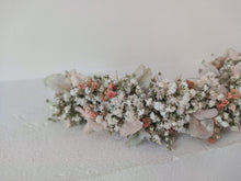 Cargar imagen en el visor de la galería, MEDIA CORONA DE PANICULATA Y HORTENSIAS
