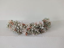 Cargar imagen en el visor de la galería, MEDIA CORONA DE PANICULATA Y HORTENSIAS
