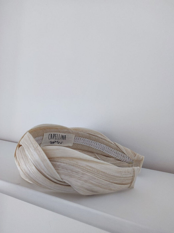 DIADEMA ENTRELAZADA