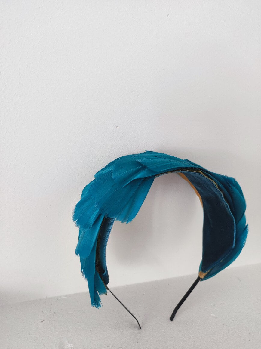 DIADEMA DE PLUMAS PATO