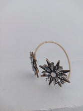 Cargar imagen en el visor de la galería, PULSERA BRAZALETE ESTRELLAS
